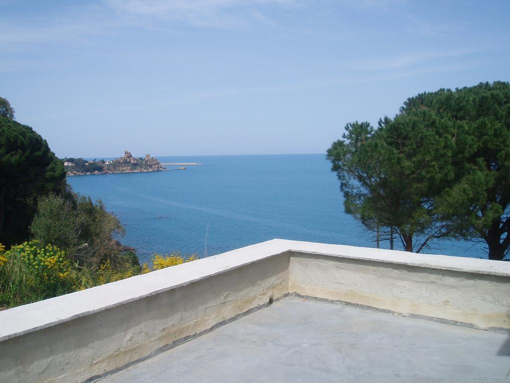 Andrea'S Home Cefalù Oda fotoğraf